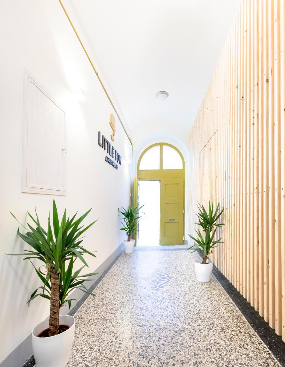 Little Tom Apartments Πράγα Εξωτερικό φωτογραφία